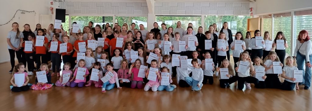 Ec136e37f85d4ae7b33978bfec62fb4c